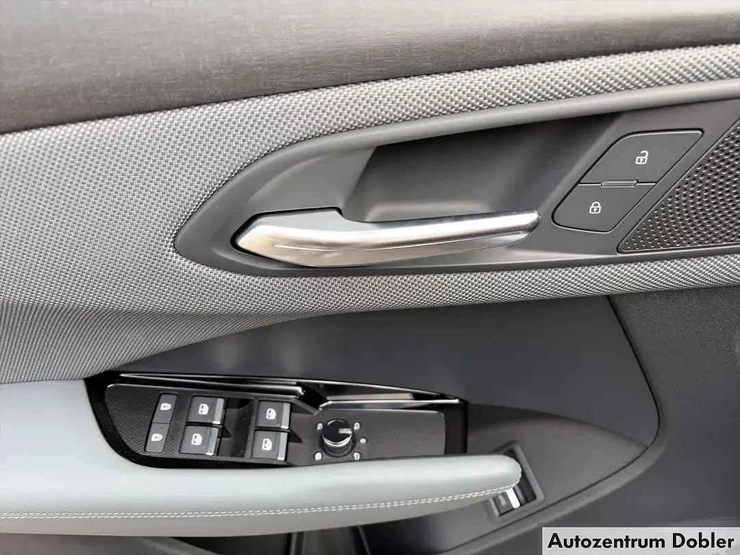 Audi Q3 S line - Thumbnail 11