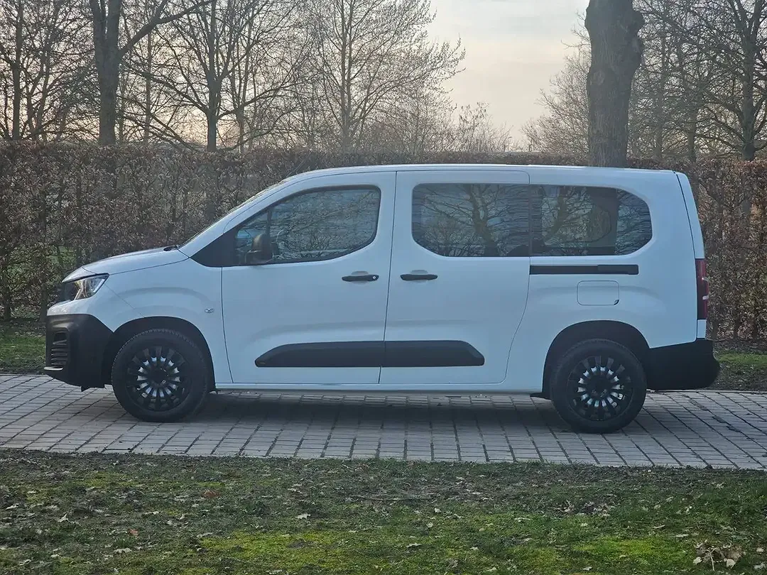 Peugeot Partner BlueHDi L2 Pro - Thumbnail 3