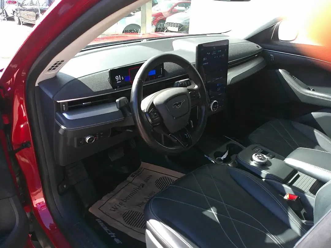 Ford Mustang Mach-E Standard Range - Thumbnail 10