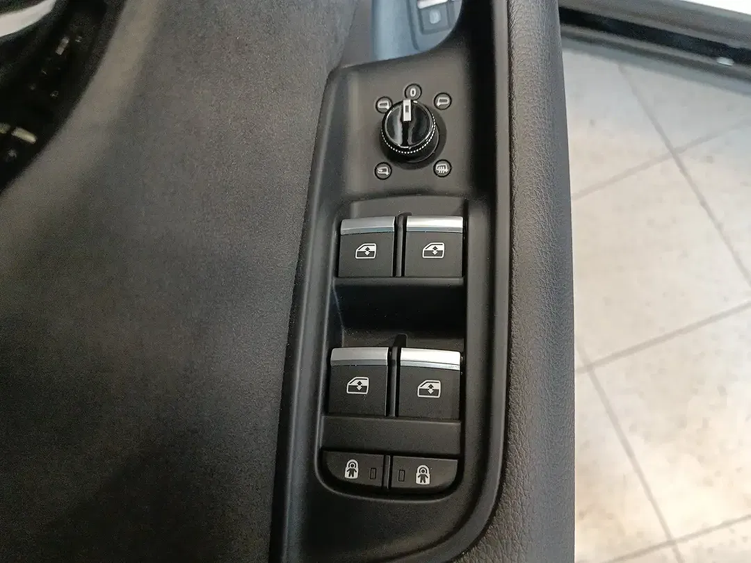 Audi Q8 55 TFSI e tiptronic quattro S line - Thumbnail 14