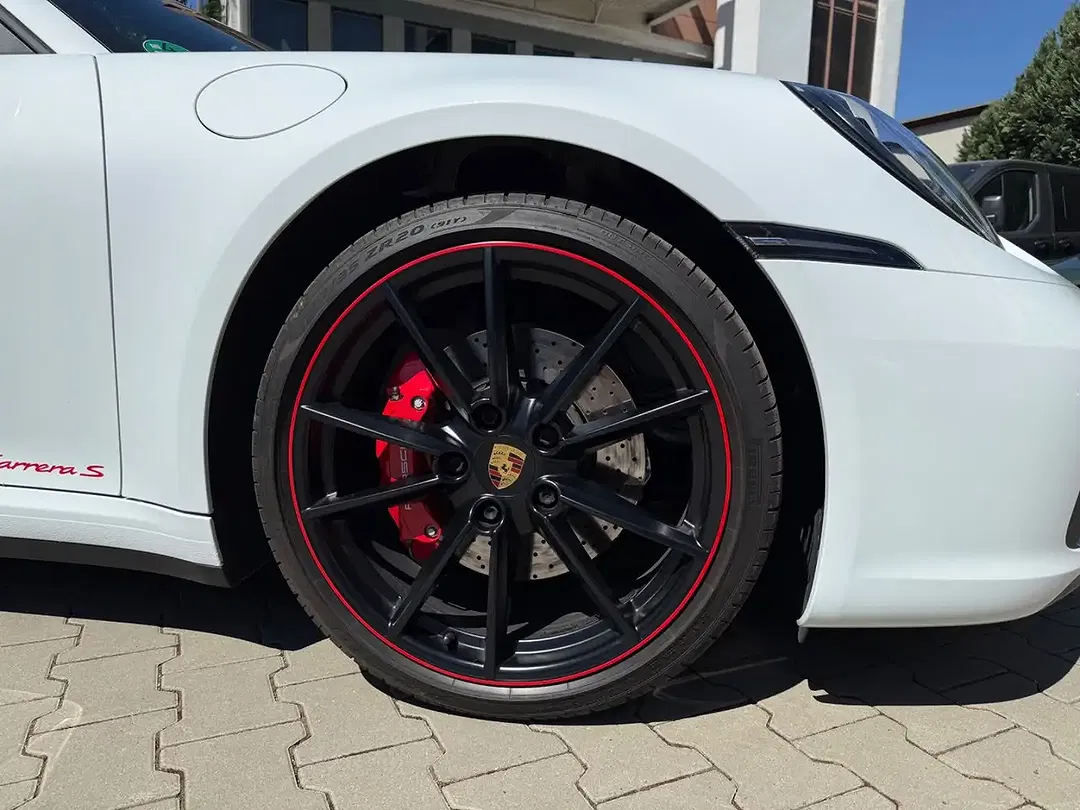 Porsche 992 Carrera S Cabriolet - Thumbnail 12