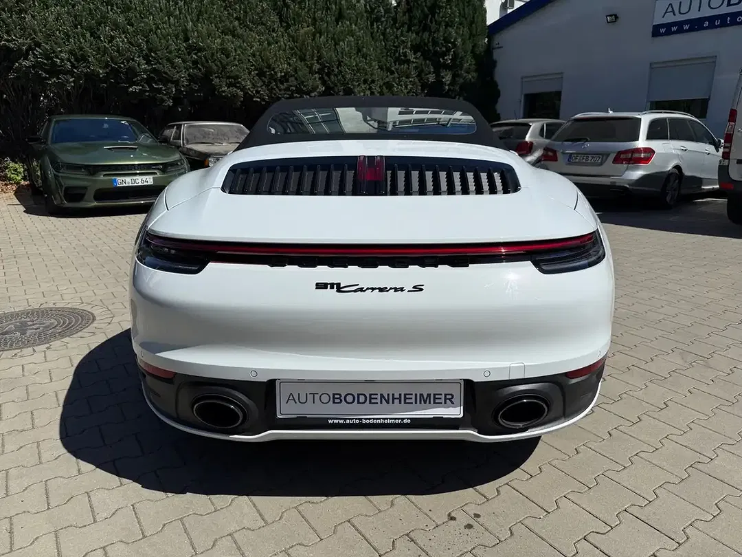 Porsche 992 Carrera S Cabriolet - Thumbnail 6