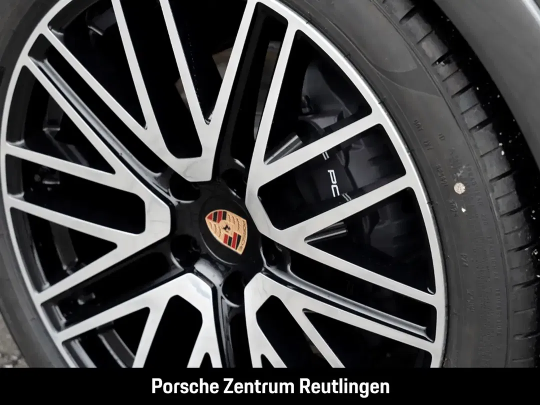 Porsche Cayenne Edition - Thumbnail 13