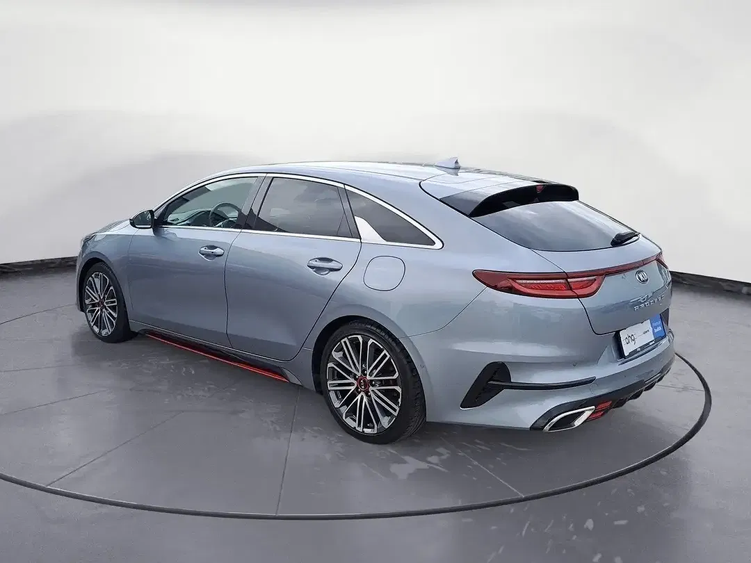 Kia ProCeed / pro_cee'd 1.6 T-GDI DCT GT GT-Line Top - Thumbnail 3