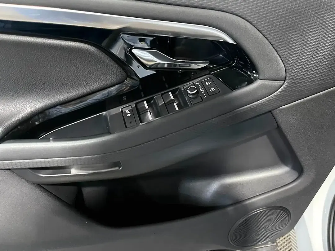 Land Rover Range Rover Evoque Hybrid S - Thumbnail 22