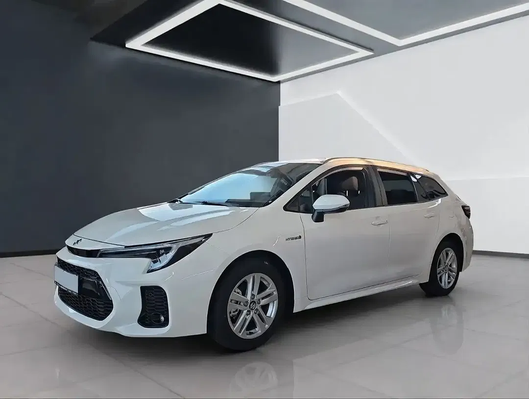 Suzuki Swace Hybrid 1.8 Comfort+ - foto 1