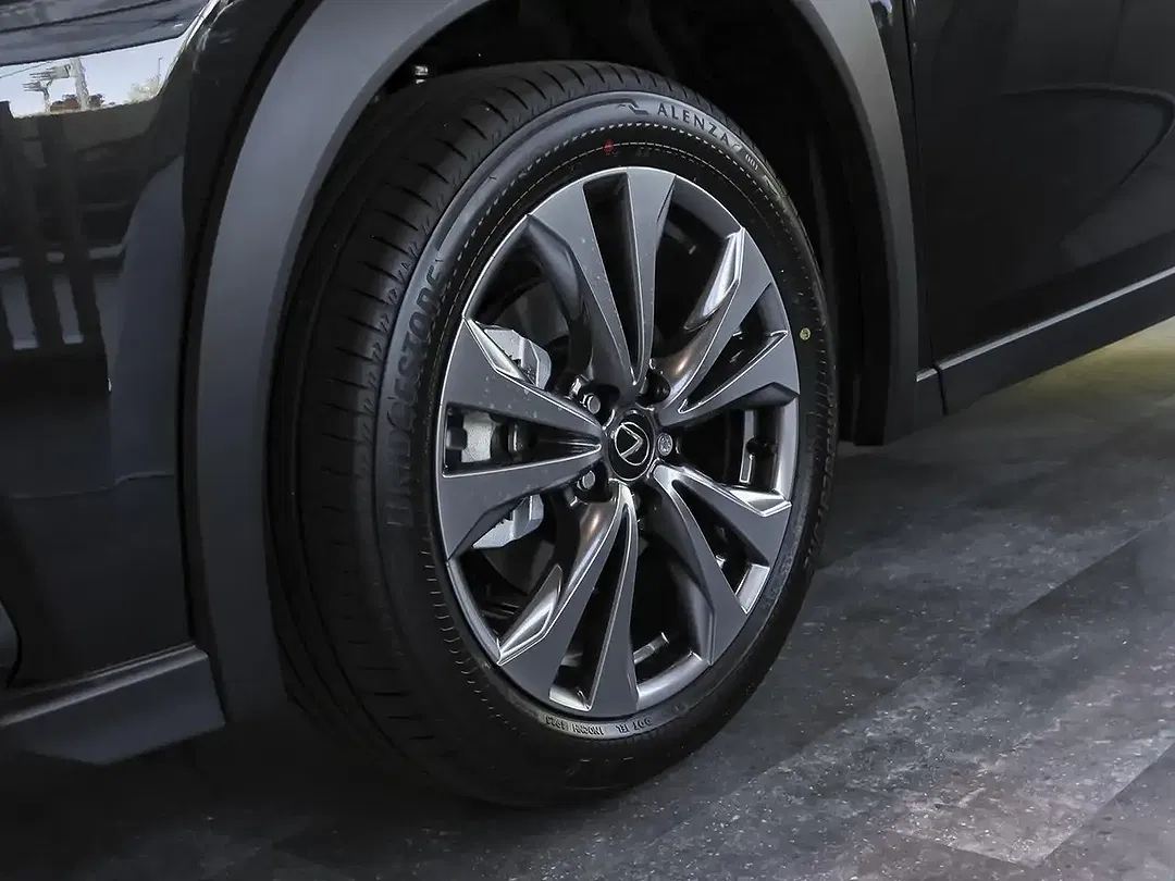 Lexus UX 250h 300h F SPORT Design - Thumbnail 13