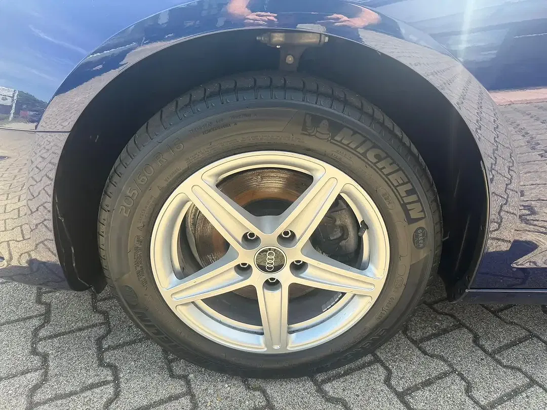 Audi A4 35 TDI Base Avant - Thumbnail 10