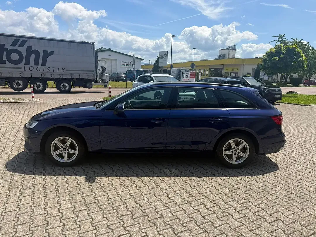 Audi A4 35 TDI Base Avant - Thumbnail 3