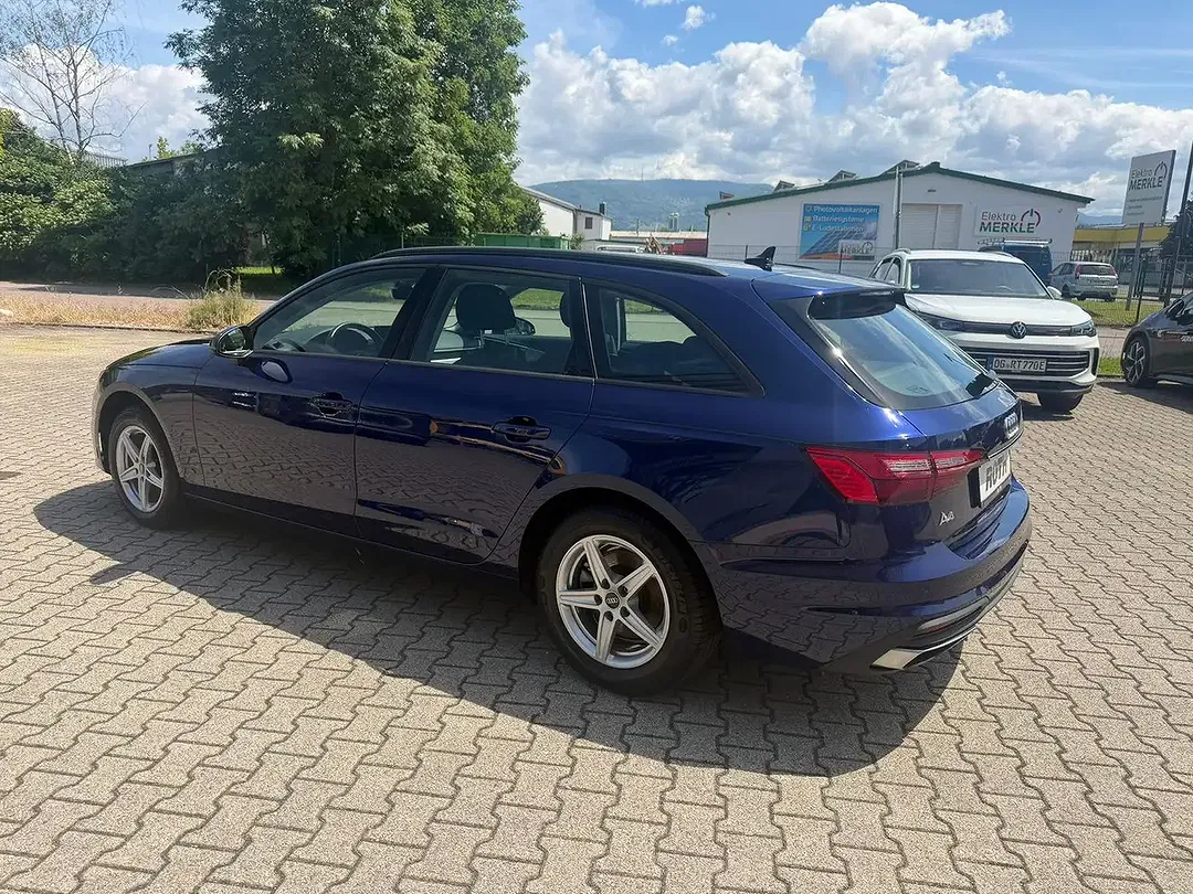 Audi A4 35 TDI Base Avant - Thumbnail 4