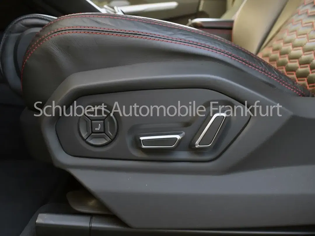 Lamborghini Urus - Thumbnail 10