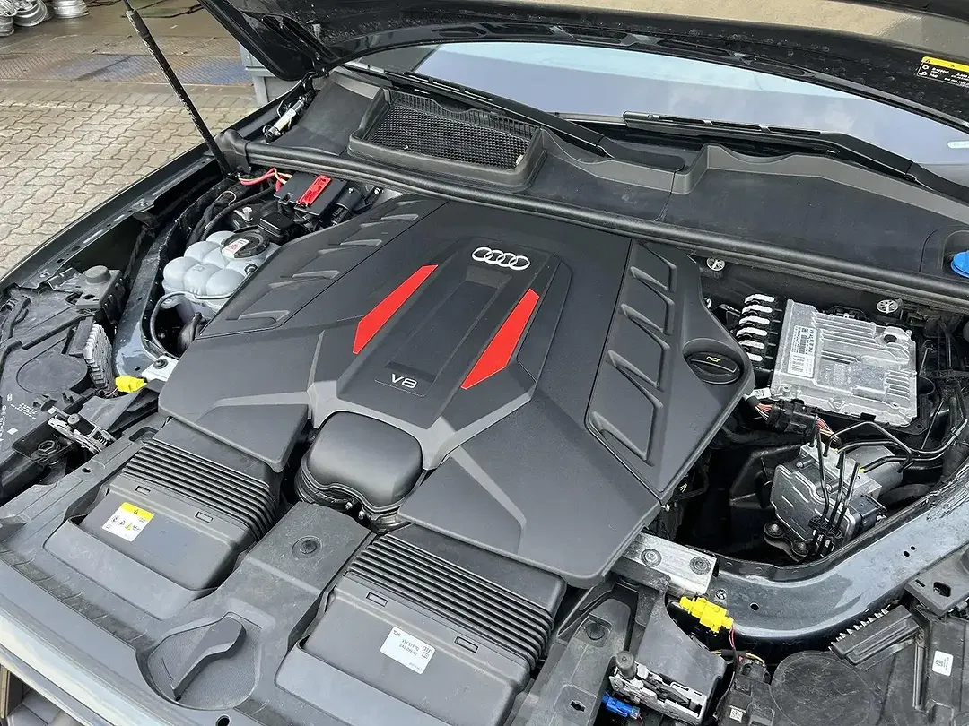 Audi SQ7 4.0 TFSI competition plus - foto 28