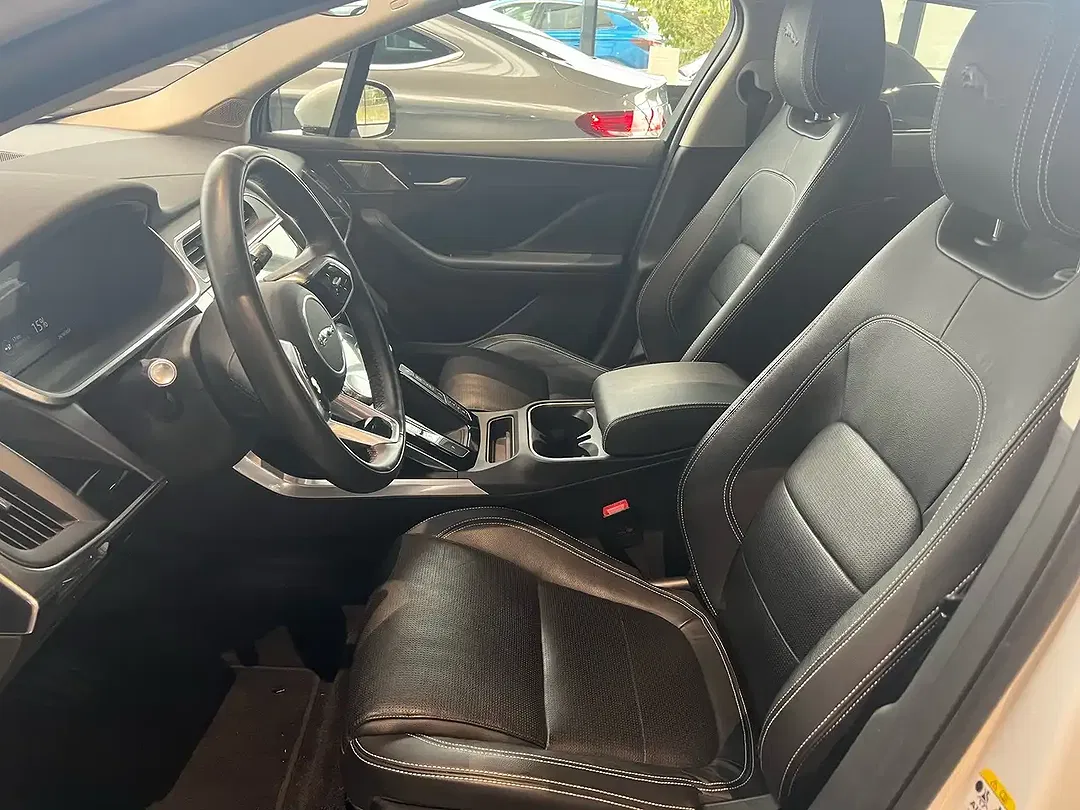 Jaguar I-Pace Black - Thumbnail 10