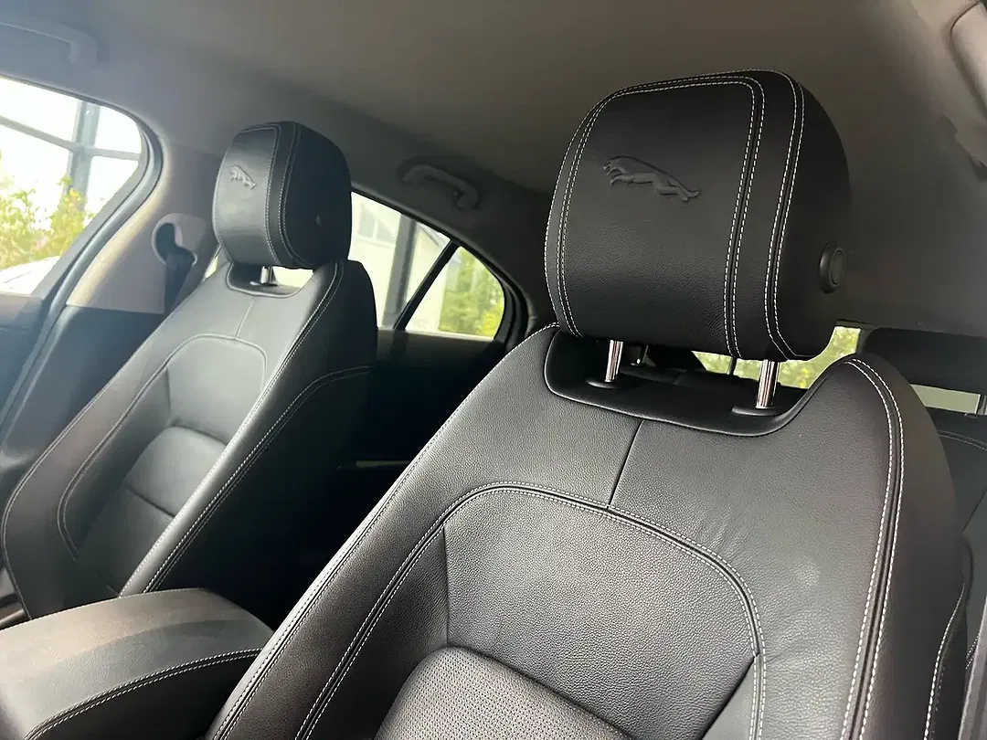 Jaguar I-Pace Black - Thumbnail 12