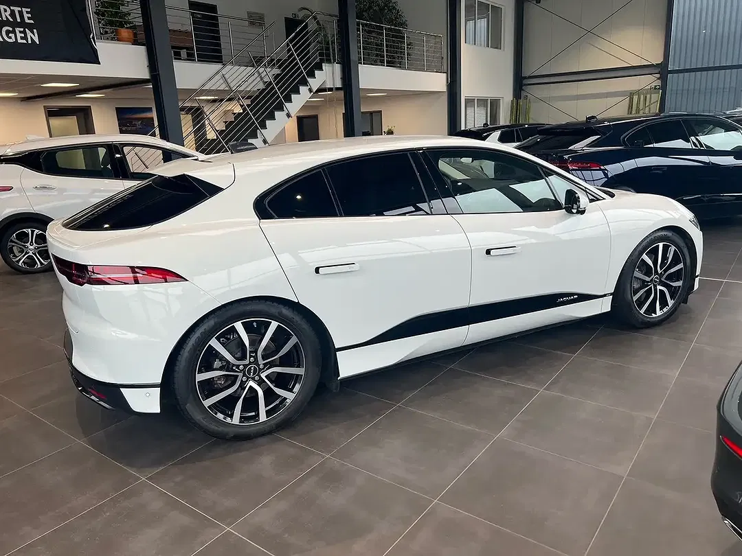 Jaguar I-Pace Black - Thumbnail 7