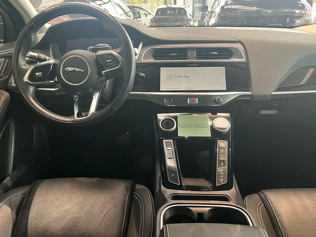 Jaguar I-Pace Black - Thumbnail 9