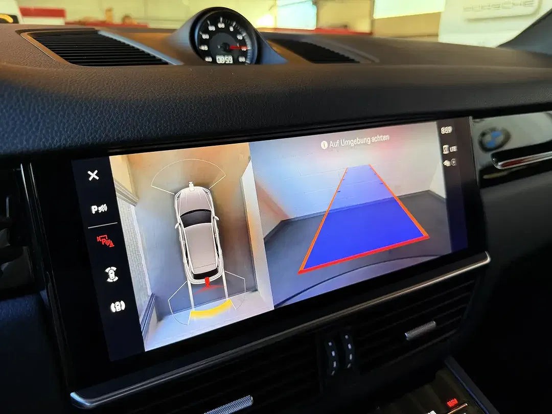 Porsche Cayenne - Thumbnail 14