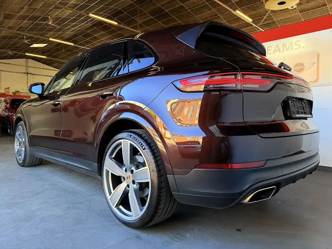 Porsche Cayenne - Thumbnail 7