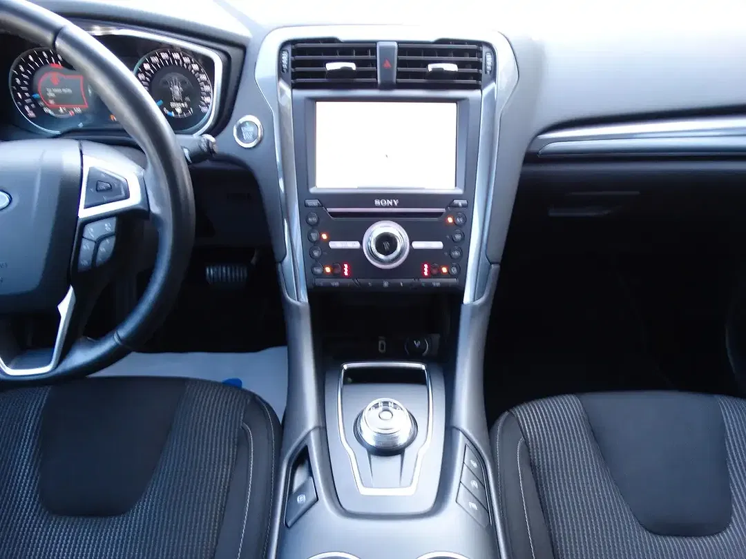 Ford Mondeo 2.0 EcoBoost Titanium - Thumbnail 10