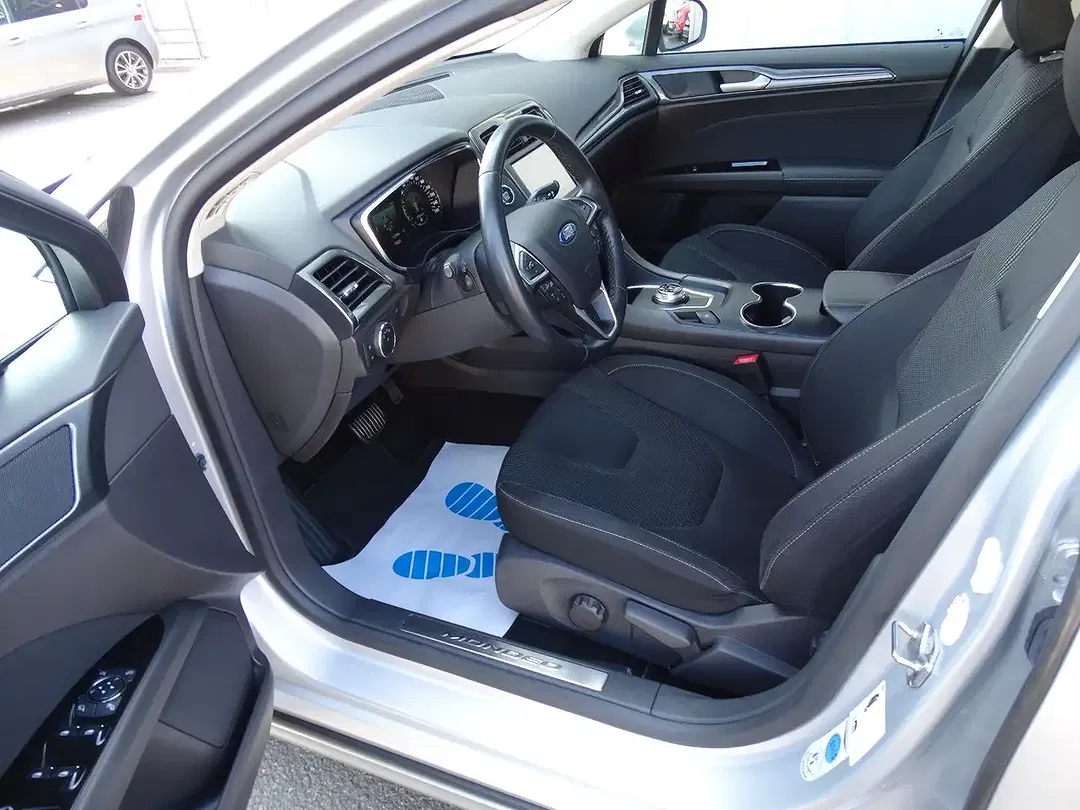 Ford Mondeo 2.0 EcoBoost Titanium - Thumbnail 9