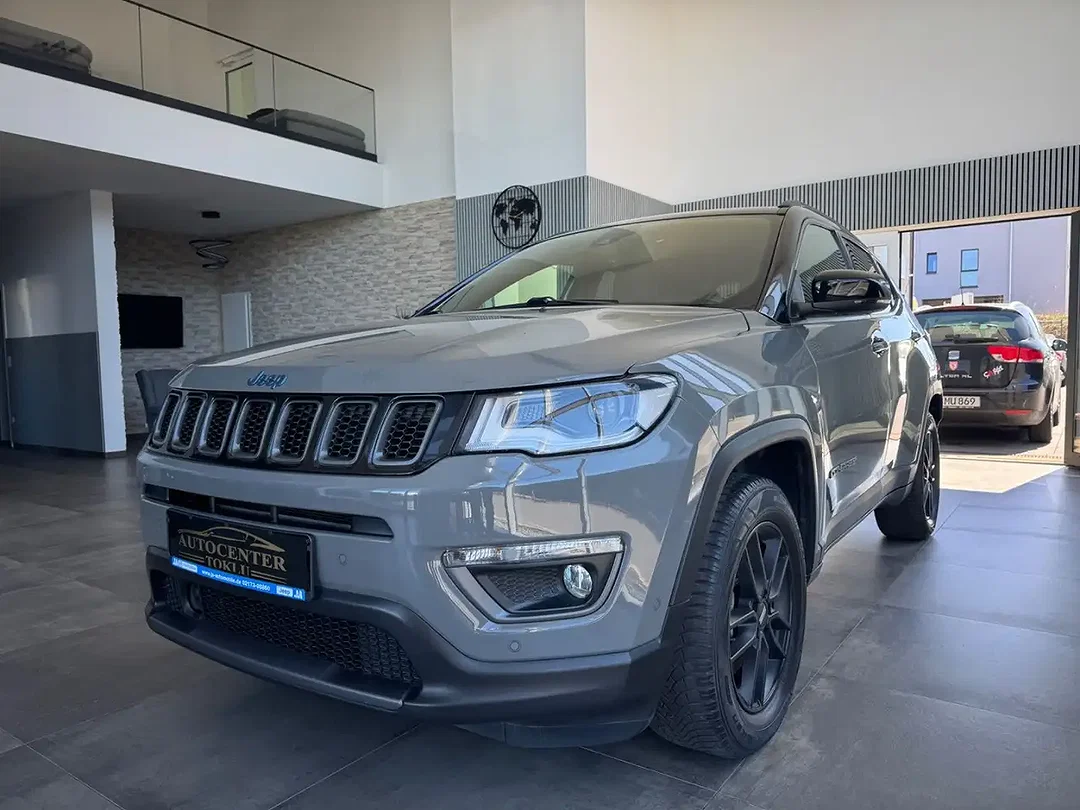 Jeep Compass PHEV Hybrid 4x4 S - Afbeelding 1