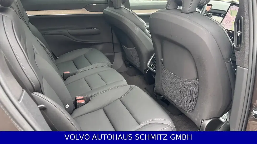 Volvo EX90 eAWD Performance Ultra - Thumbnail 10