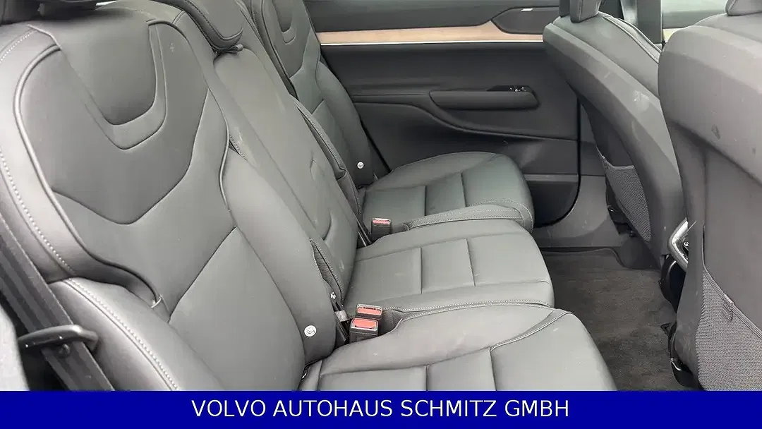Volvo EX90 eAWD Performance Ultra - Thumbnail 11