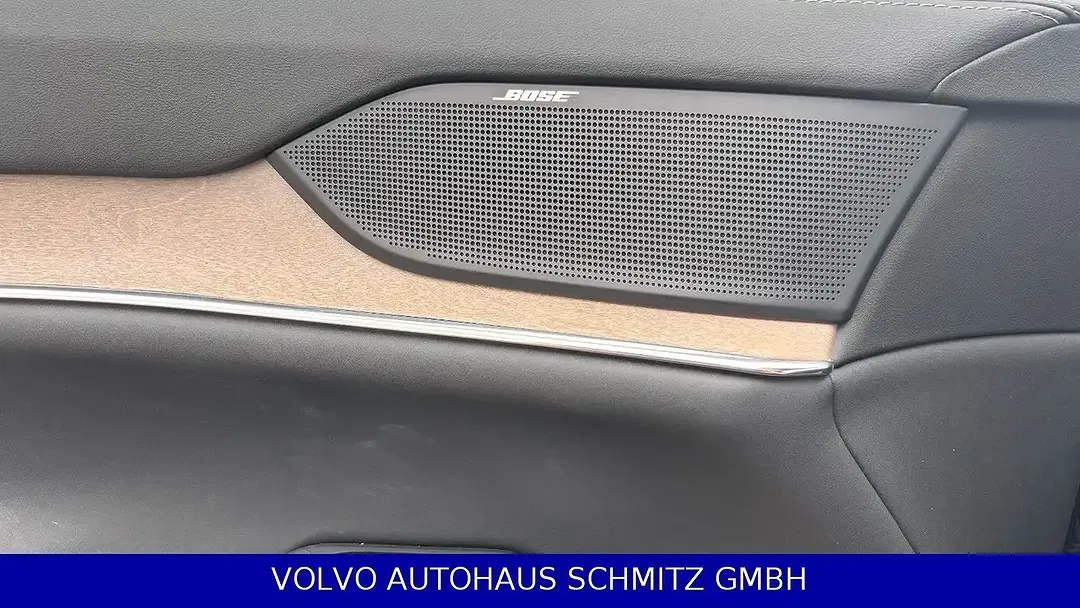 Volvo EX90 eAWD Performance Ultra - Thumbnail 4