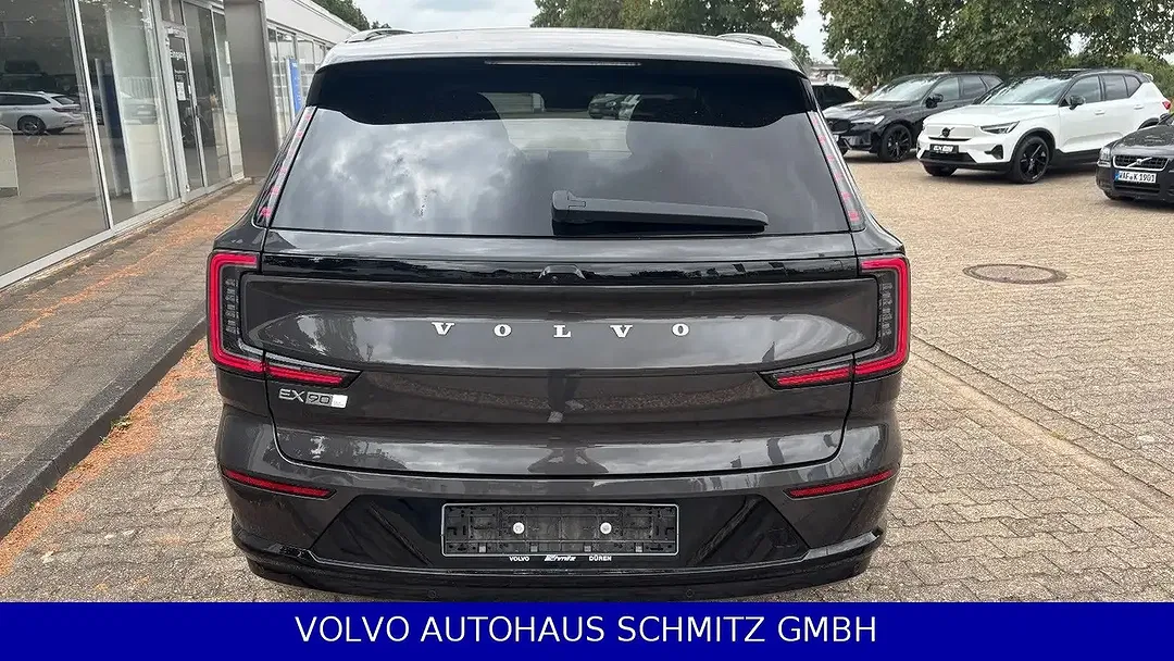 Volvo EX90 eAWD Performance Ultra - Thumbnail 7