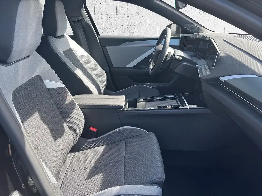 Opel Astra Edition - Thumbnail 10
