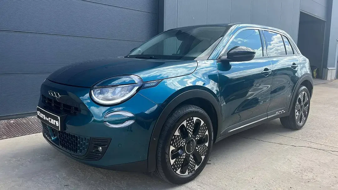 Fiat 600 1.2 Hybrid DCT La Prima - Afbeelding 1