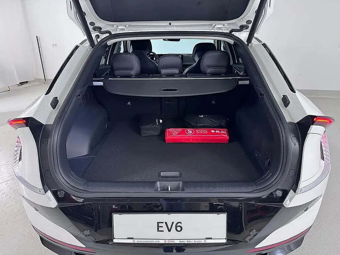 Kia EV6 AWD Air Plus - Thumbnail 8