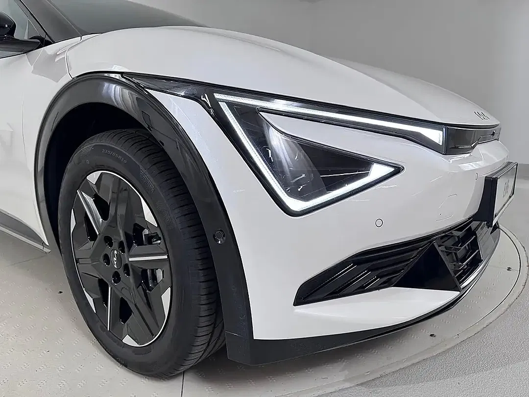 Kia EV6 AWD Air Plus - Thumbnail 9