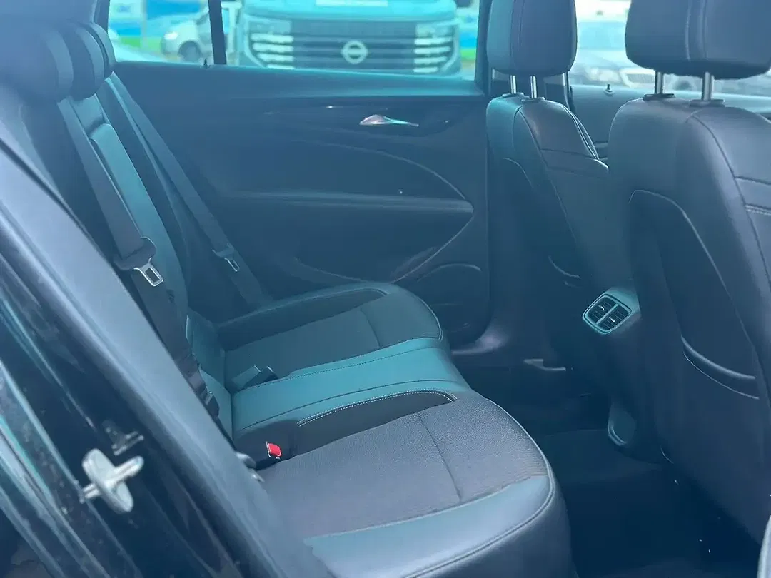 Opel Insignia 1.6 - Thumbnail 11