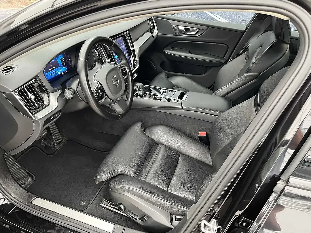 Volvo S60 T8 Plus Dark - Thumbnail 6