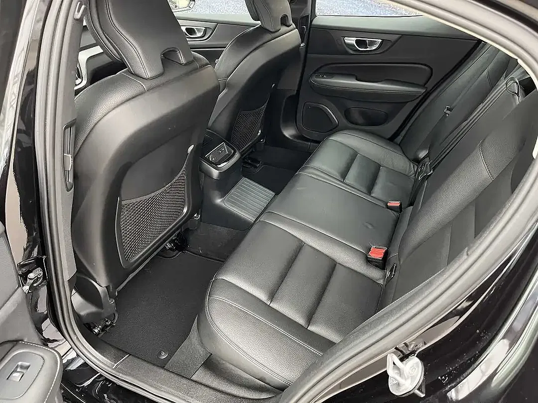 Volvo S60 T8 Plus Dark - Thumbnail 9