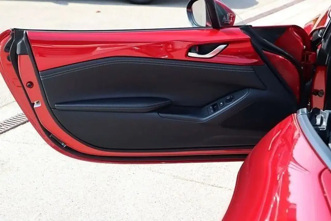 Mazda MX-5 Exclusive-Line - Thumbnail 13