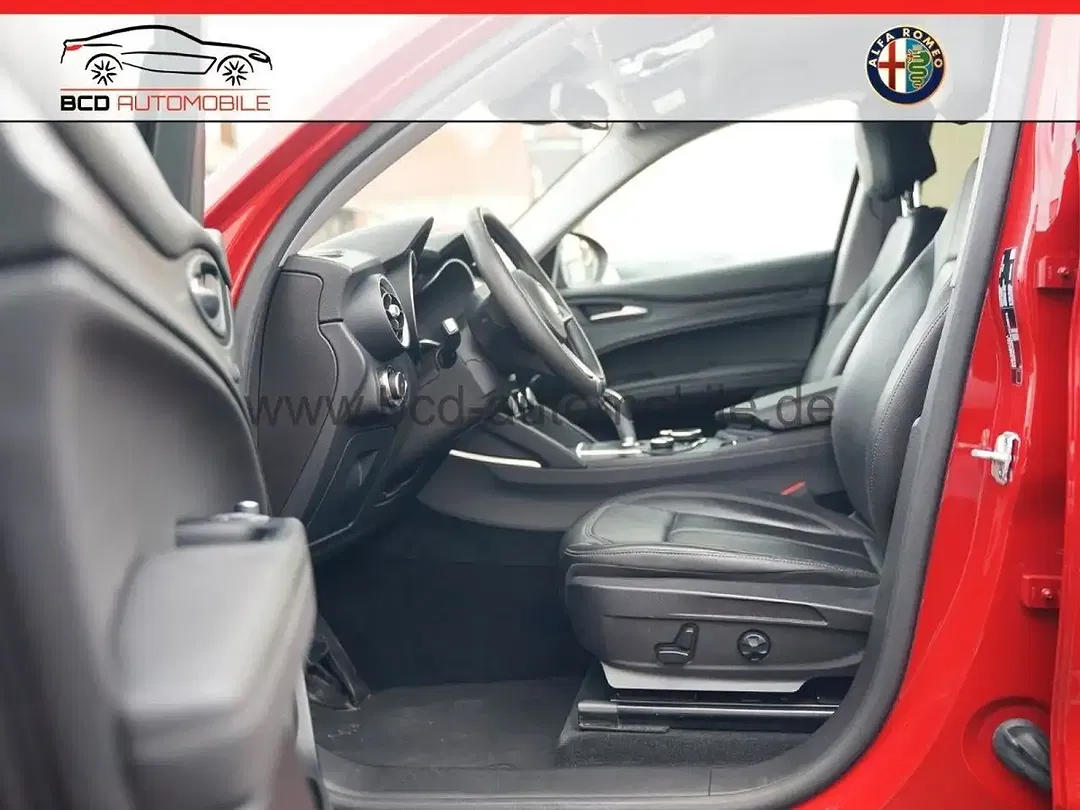 Alfa Romeo Stelvio Q4 Super Veloce - Thumbnail 12