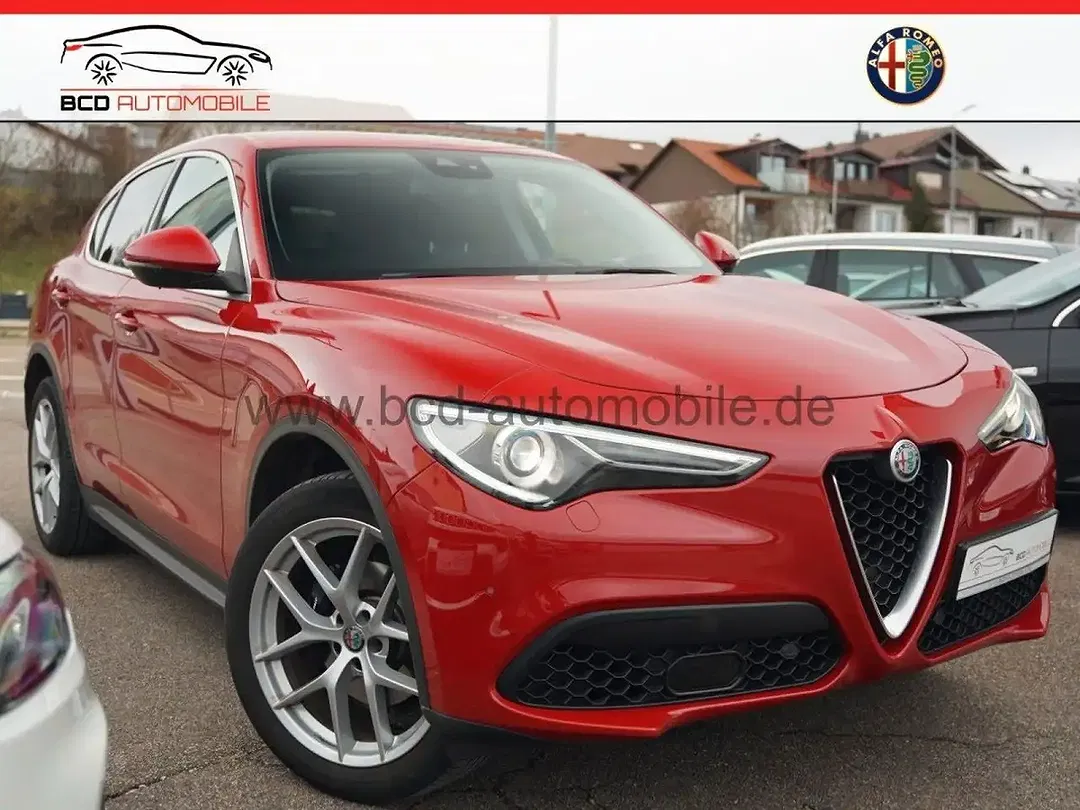 Alfa Romeo Stelvio Q4 Super Veloce - foto 2