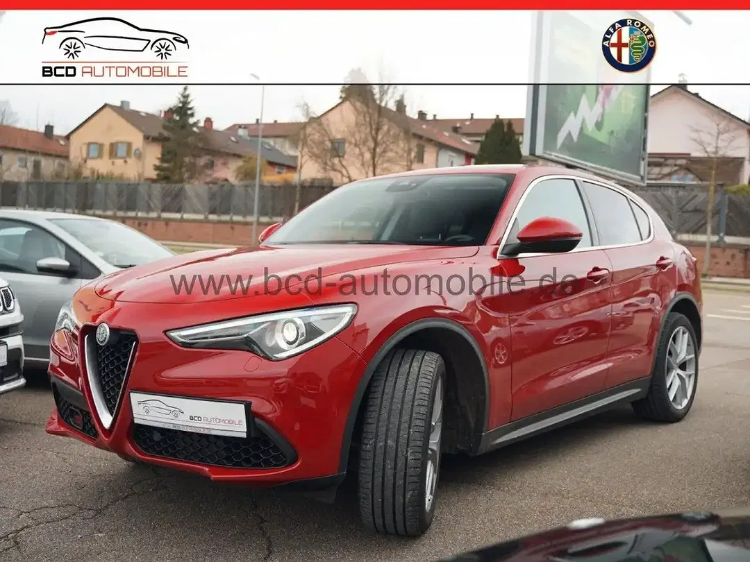 Alfa Romeo Stelvio Q4 Super Veloce - Thumbnail 7