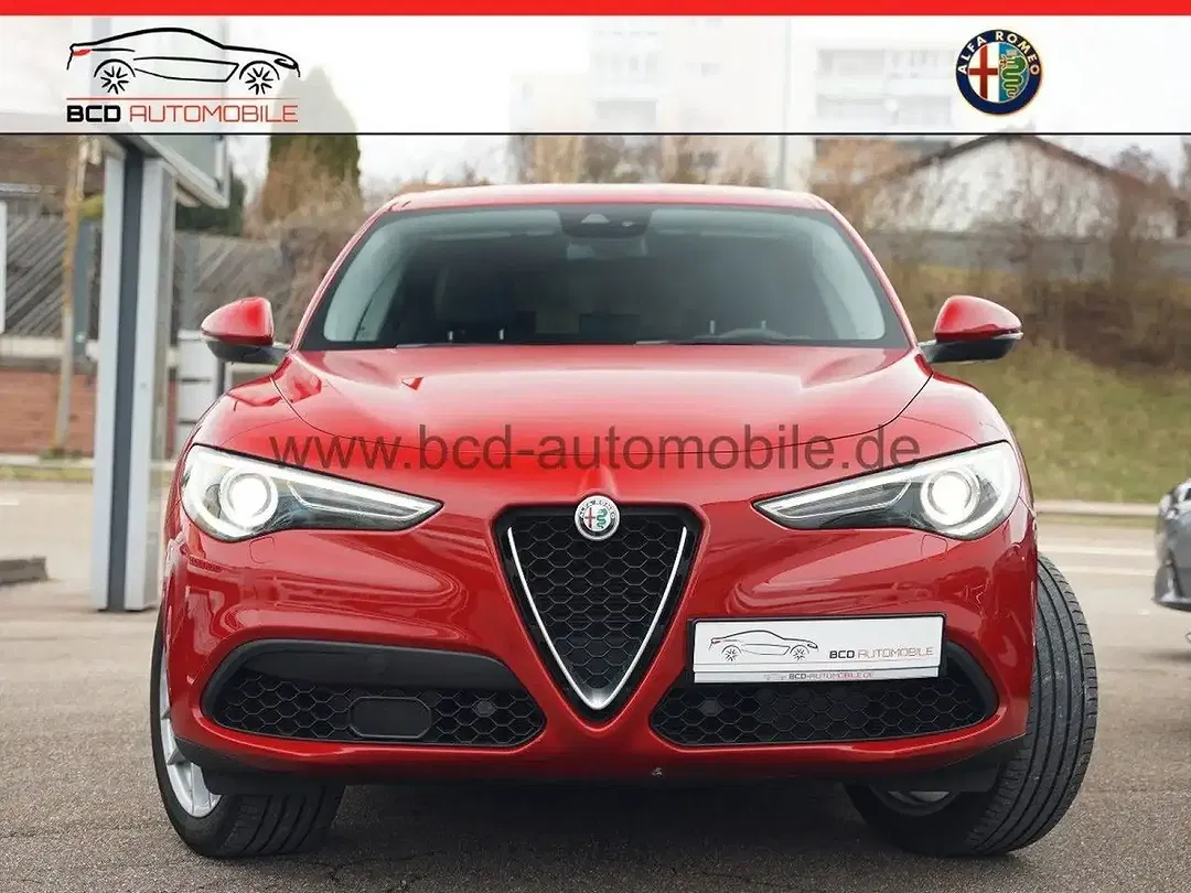 Alfa Romeo Stelvio Q4 Super Veloce - Thumbnail 8