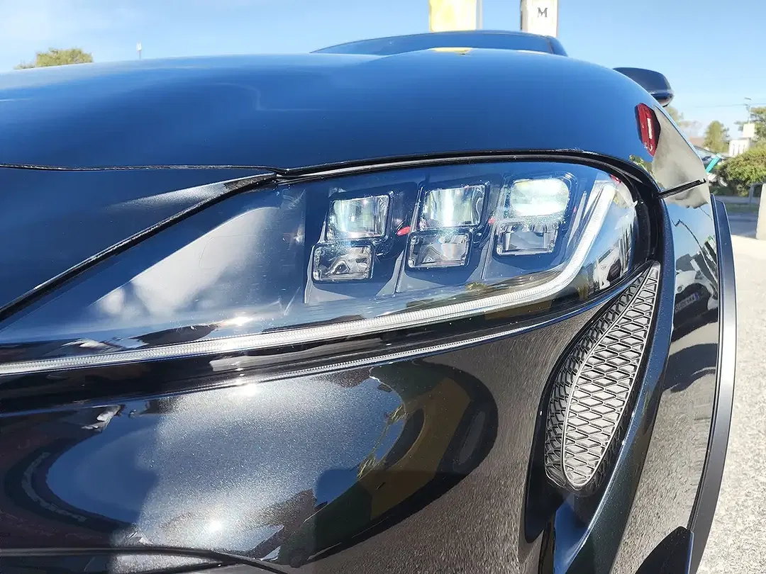 Toyota Supra - Thumbnail 9