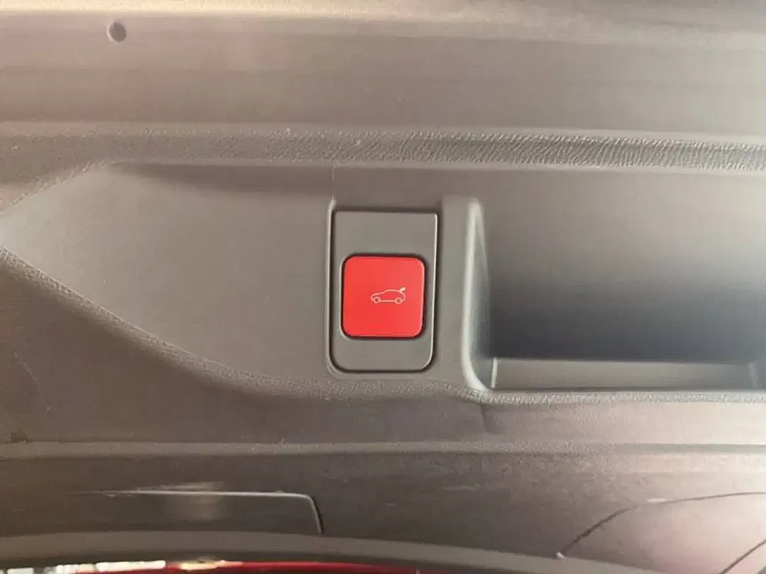 DS Automobiles DS 4 - Thumbnail 13