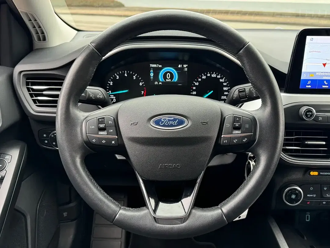 Ford Focus - foto 15