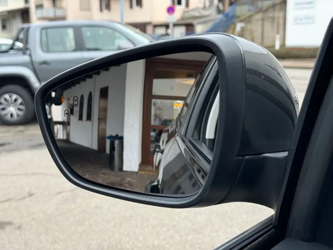 Ford Focus - Thumbnail 7