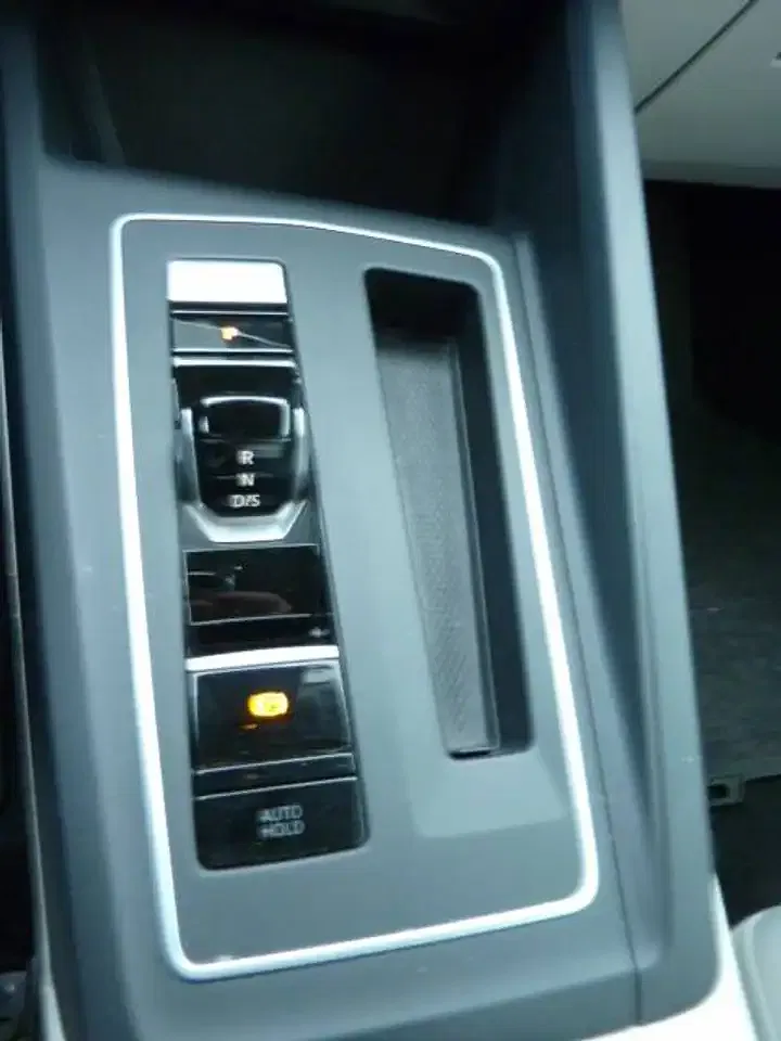 Volkswagen Golf Variant 2.0 Life Business Sound - Thumbnail 14