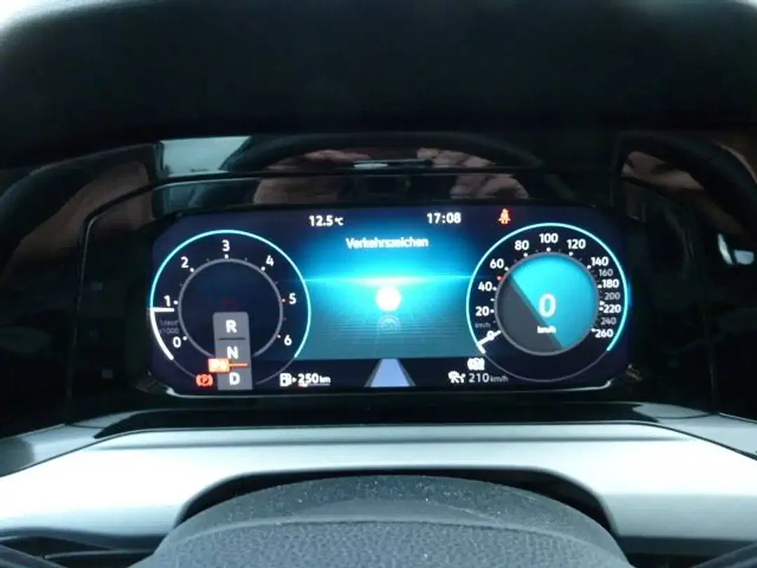 Volkswagen Golf Variant 2.0 Life Business Sound - Thumbnail 20