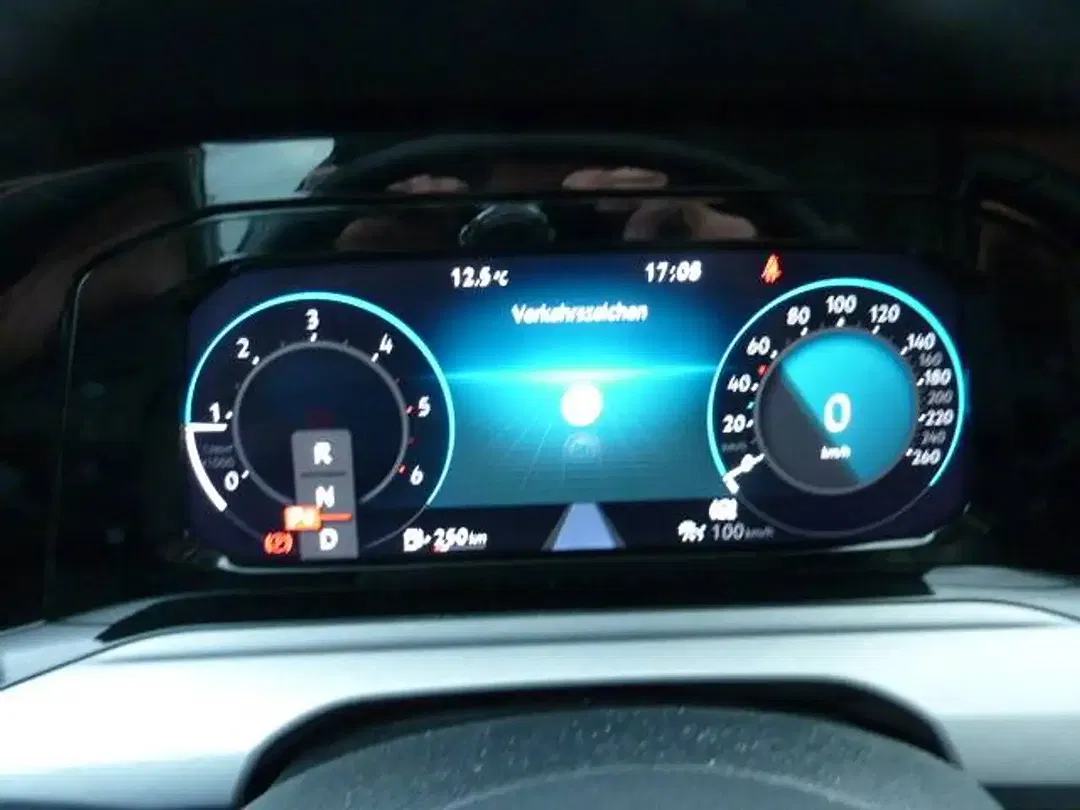 Volkswagen Golf Variant 2.0 Life Business Sound - Thumbnail 22