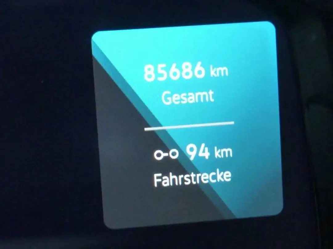 Volkswagen Golf Variant 2.0 Life Business Sound - foto 29