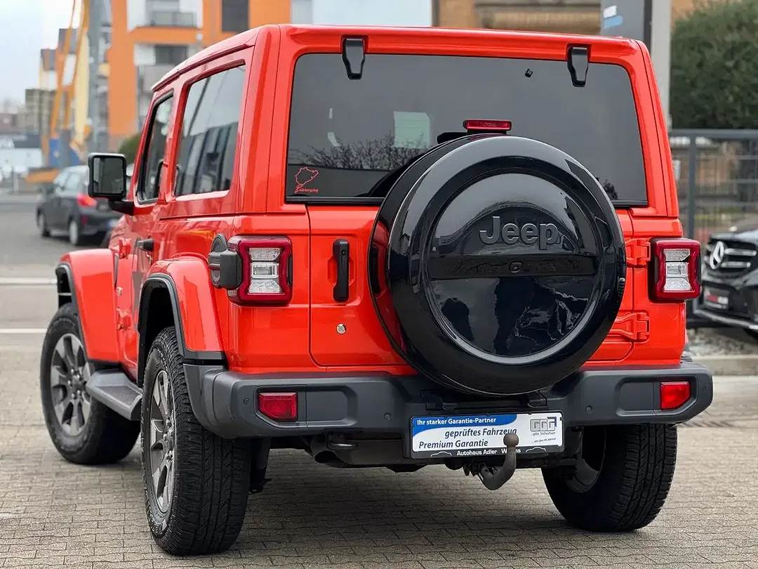 Jeep Wrangler 2.2 CRDi 4x4 Unlimited Sahara Overland - Thumbnail 10
